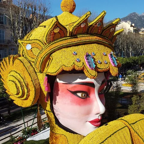 Exposition des motifs d'agrumes dans les jardins Biovès - 89ème Fête du Citron®