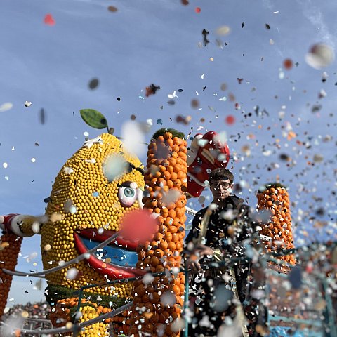 Corso des fruits d'or - 90ème édition © Office de Tourisme Menton Riviera Merveilles